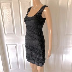 MAX STUDIO Black Textured Form Fitting Mini Dress